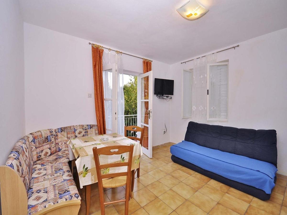 Apartments Miro 636 Ровин Екстериор снимка