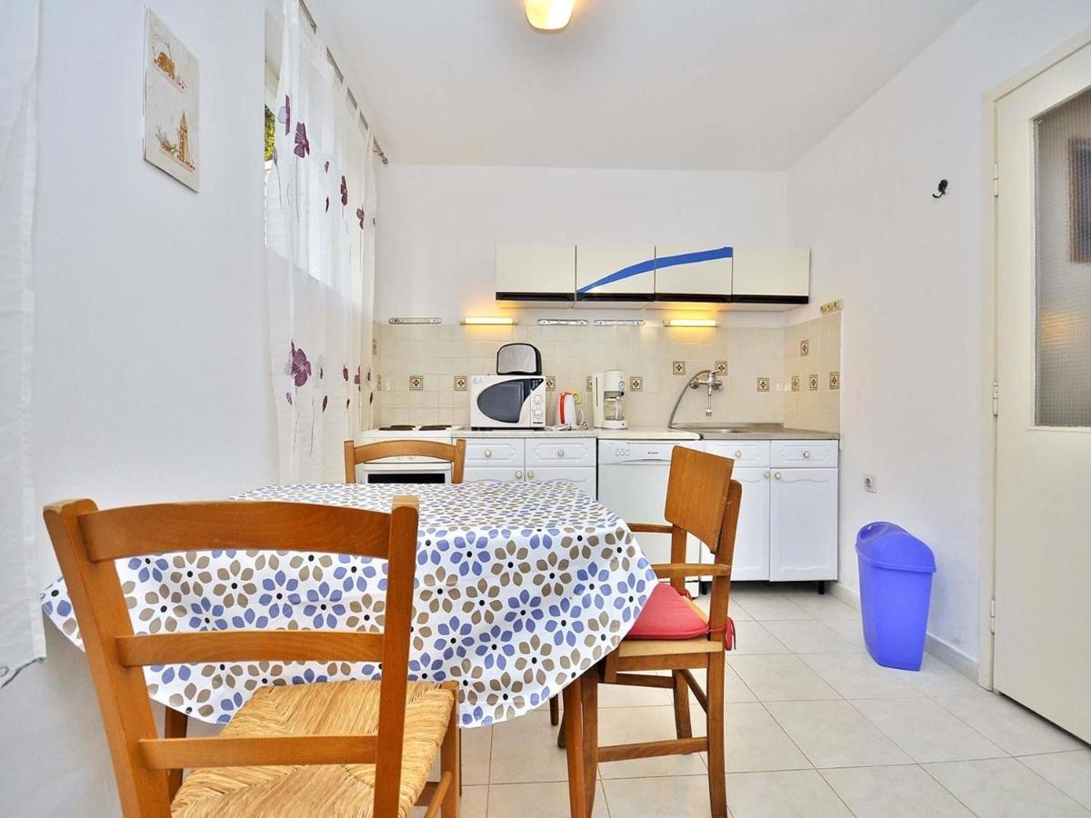 Apartments Miro 636 Ровин Екстериор снимка