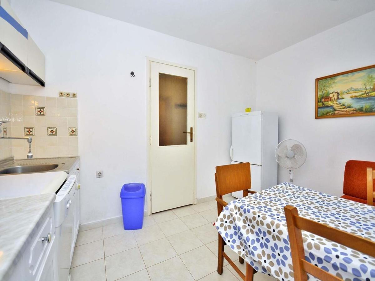 Apartments Miro 636 Ровин Екстериор снимка